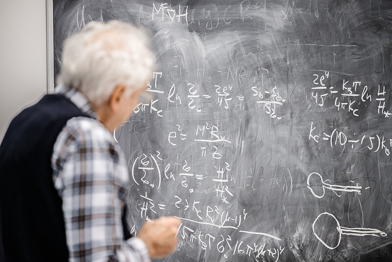 Physics students will be able to apply for a new scholarship this autumn
