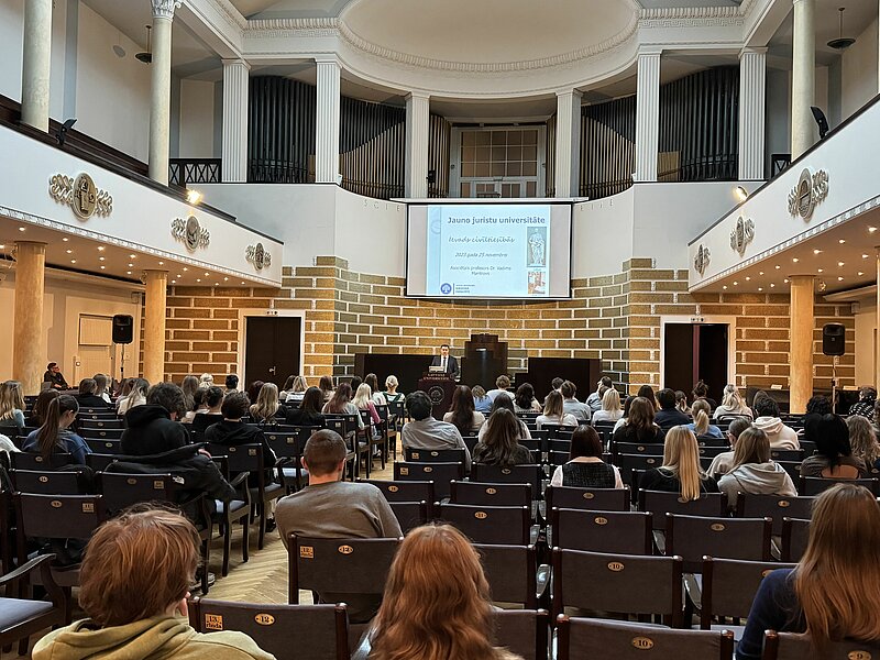 Aizvadīta otrā Jauno juristu universitātes nodarbība 2023./2024. mācību gadā